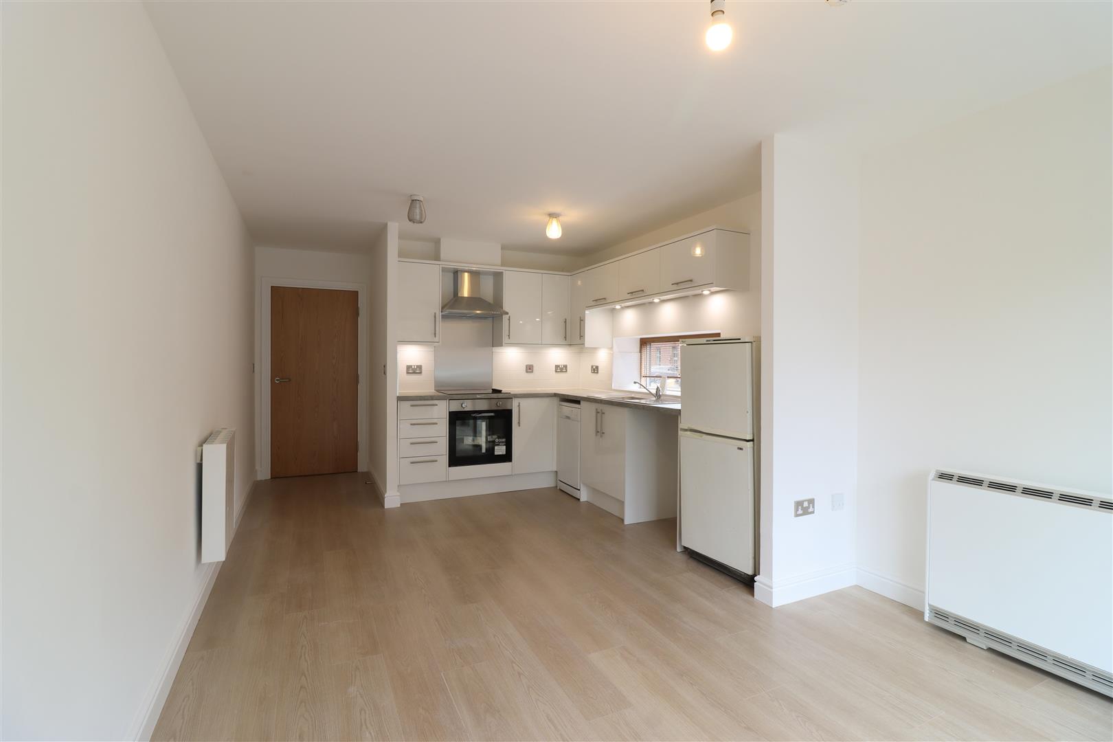 1 bed property in Camlough Walk, Chesterfield